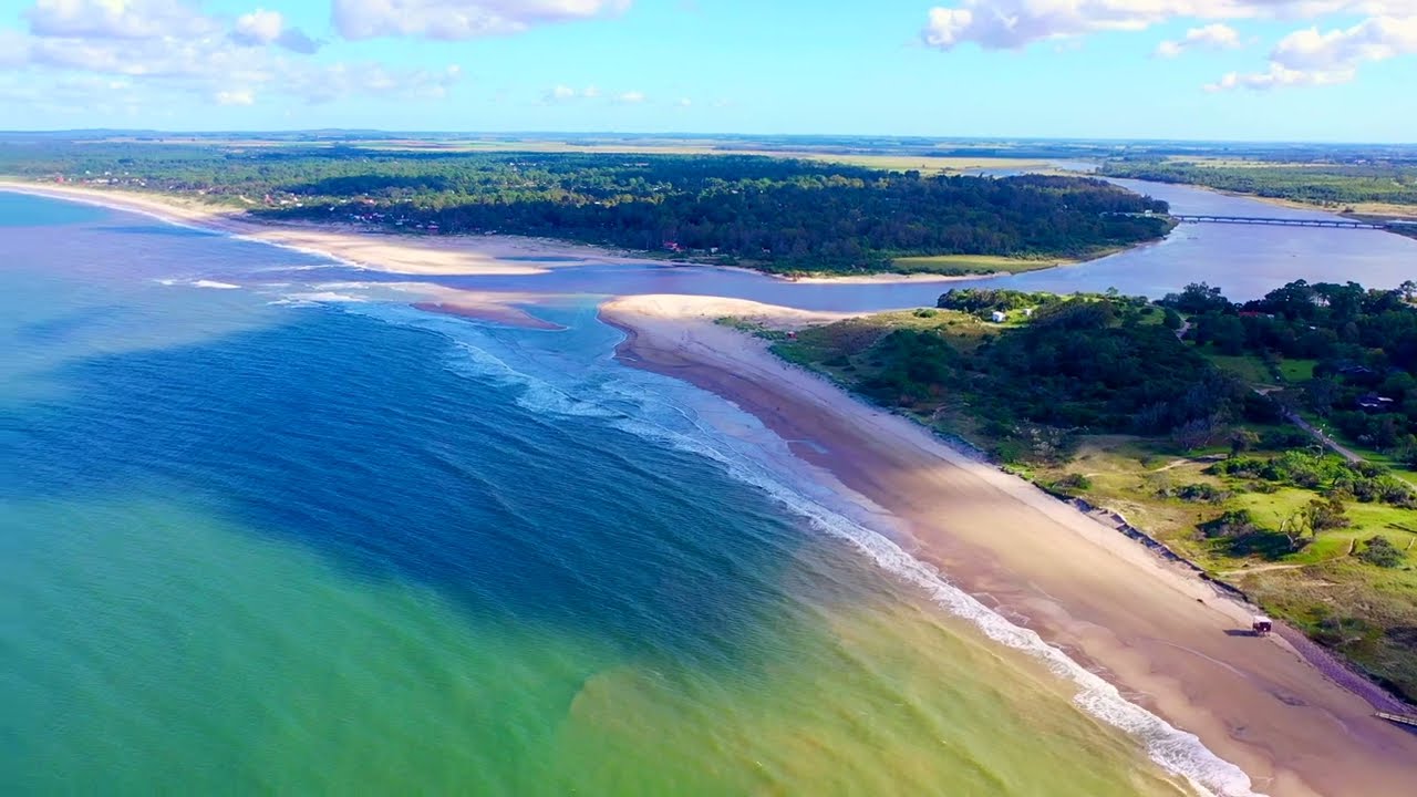 Volando sobre Solis Uruguay DRONE FOOTAGE