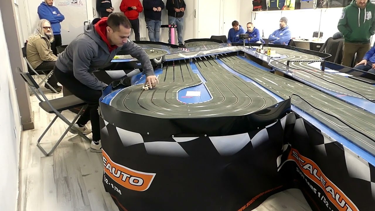 341 Carrera resisnorte GT Scaleauto en el club Amore Slot
