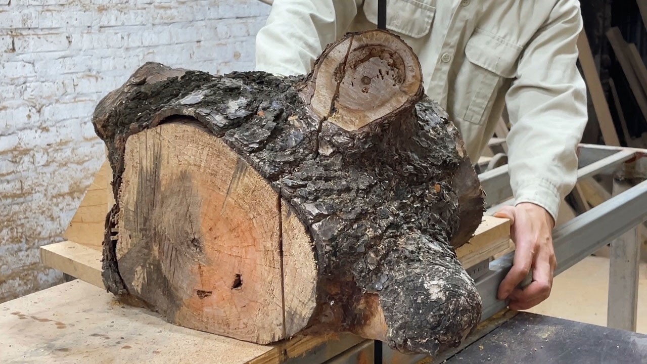 An Impressive Handcrafted Process That Transformed An Ugly Piece Of Wood Into A Perfect Masterpiece.