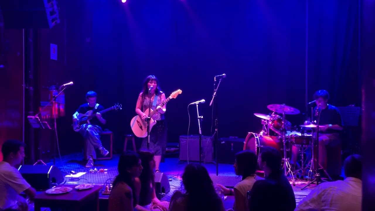 Vanessa Angulo - Inevitable y segura [En vivo @ La Noche de Barranco]