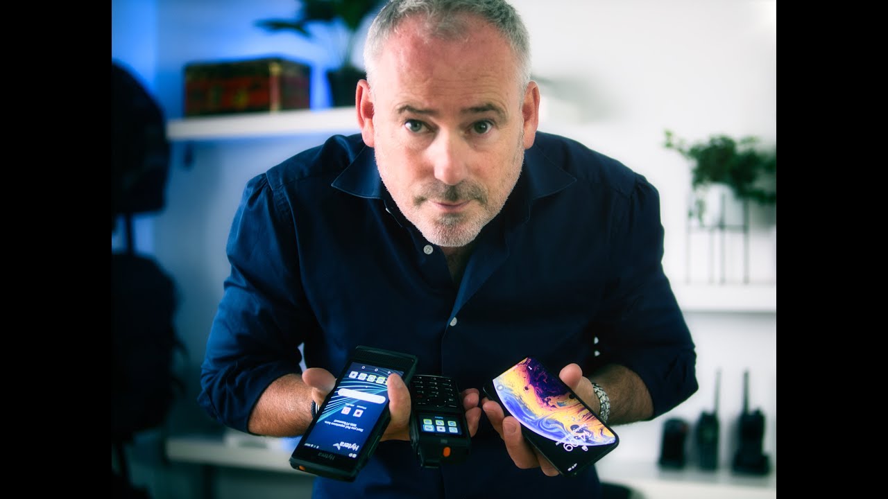 Hytera PoC Radio vs Smartphone