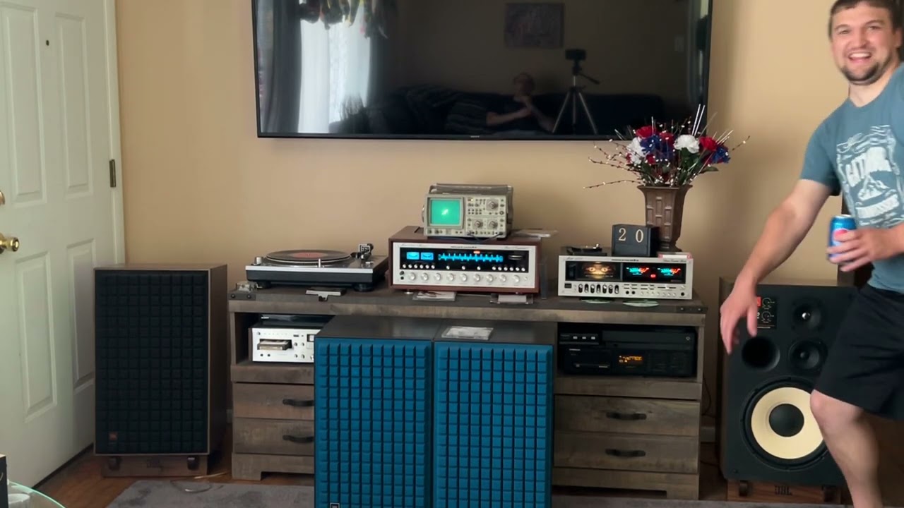 The long awaited Original JBL L100 Century Speakers Vs. the new JBL L100 Classics ! Epic Comparison!