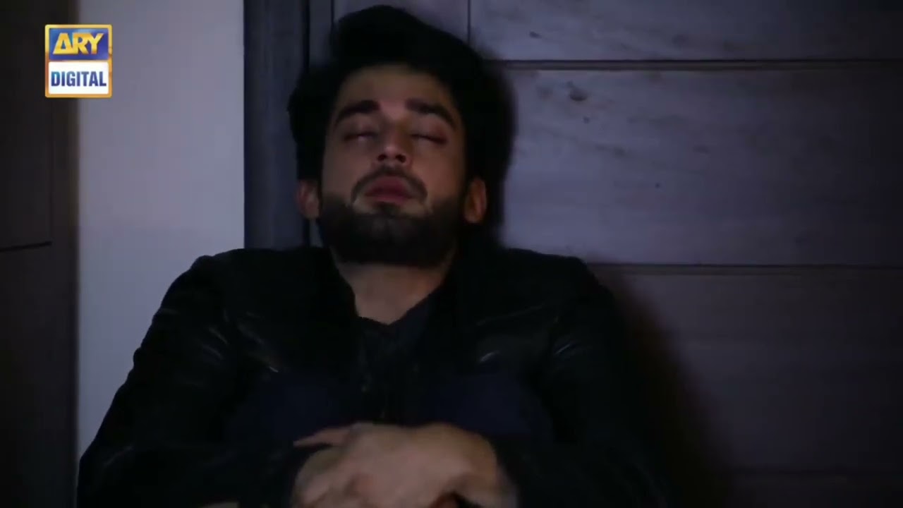 Cheekh best scene Shayan died . Saba Qamar & Bilal Abbas at their best.