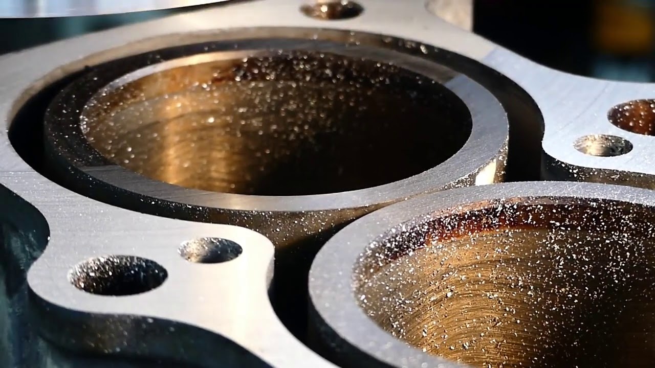 oprava motoru Suzuki 1,6  16v  rovnaní bloku a hlavy po domáckou udělanou frézovací hlavou