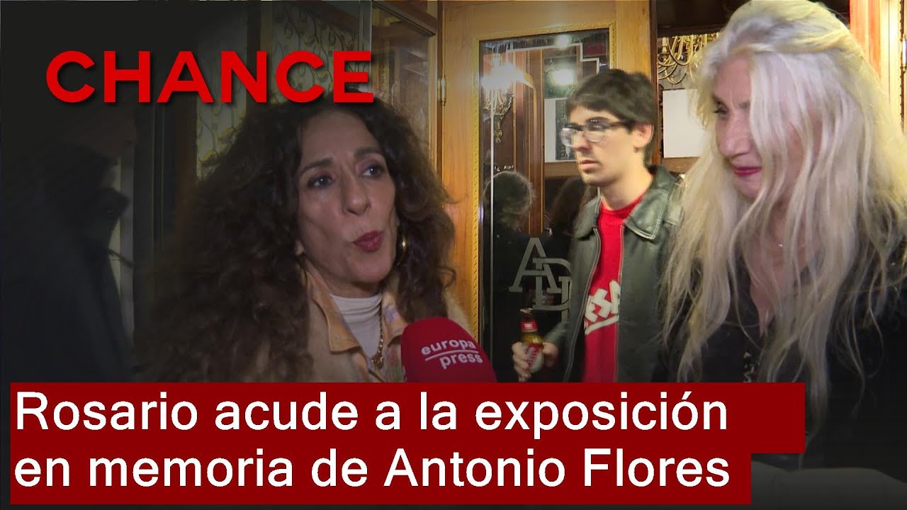 Rosario acude a la inauguración de la exposición en memoria de la figura de Antonio Flores