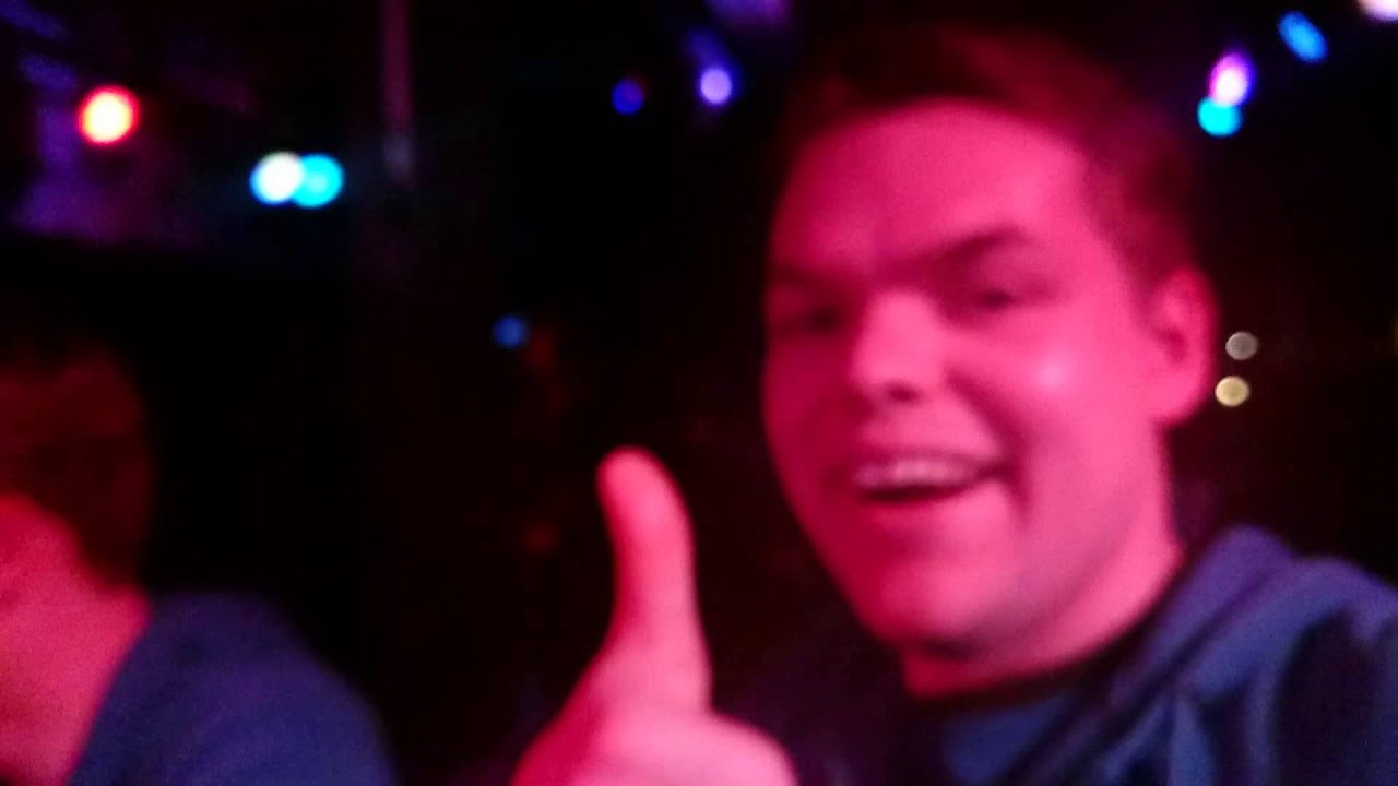 Rick | Het bekendste drankspel ter wereld: Mexen!