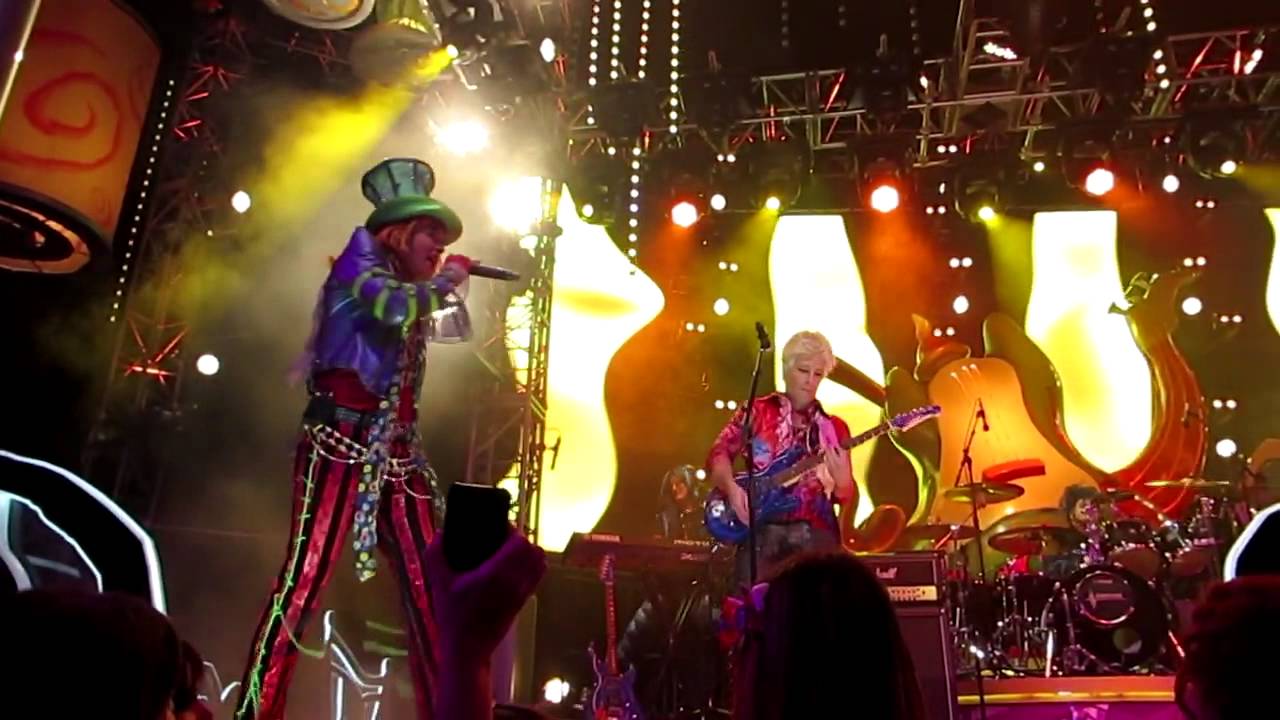 Mad T Party Band Rocks Disney CA Adventure