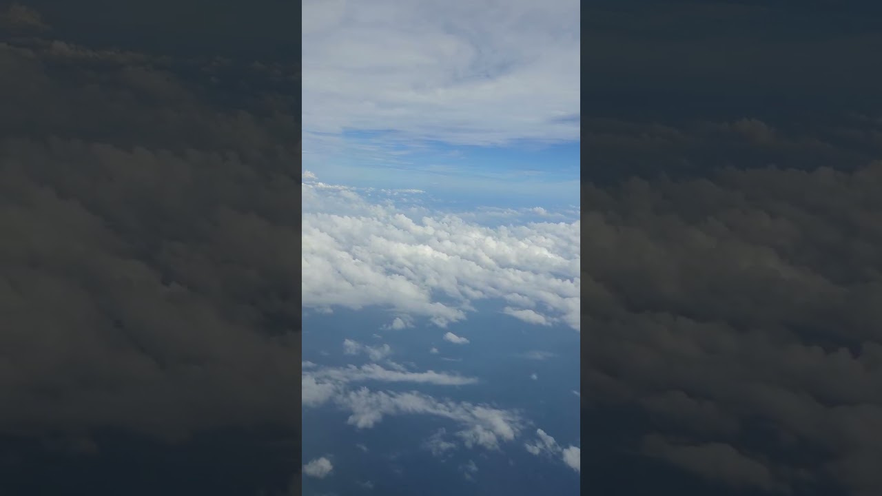 Di atas awan 