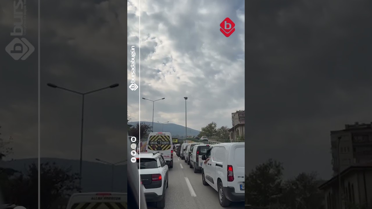 Bursa&rsquo;da trafik durdu!  #bursa #bursadabug&uuml;n #sondakika #haber #trafik