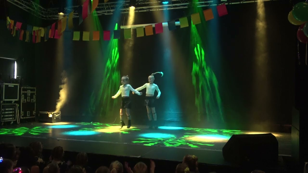 Show 2 | Sharona en Lianne | The Claud girls | Dancefactor RKDOS