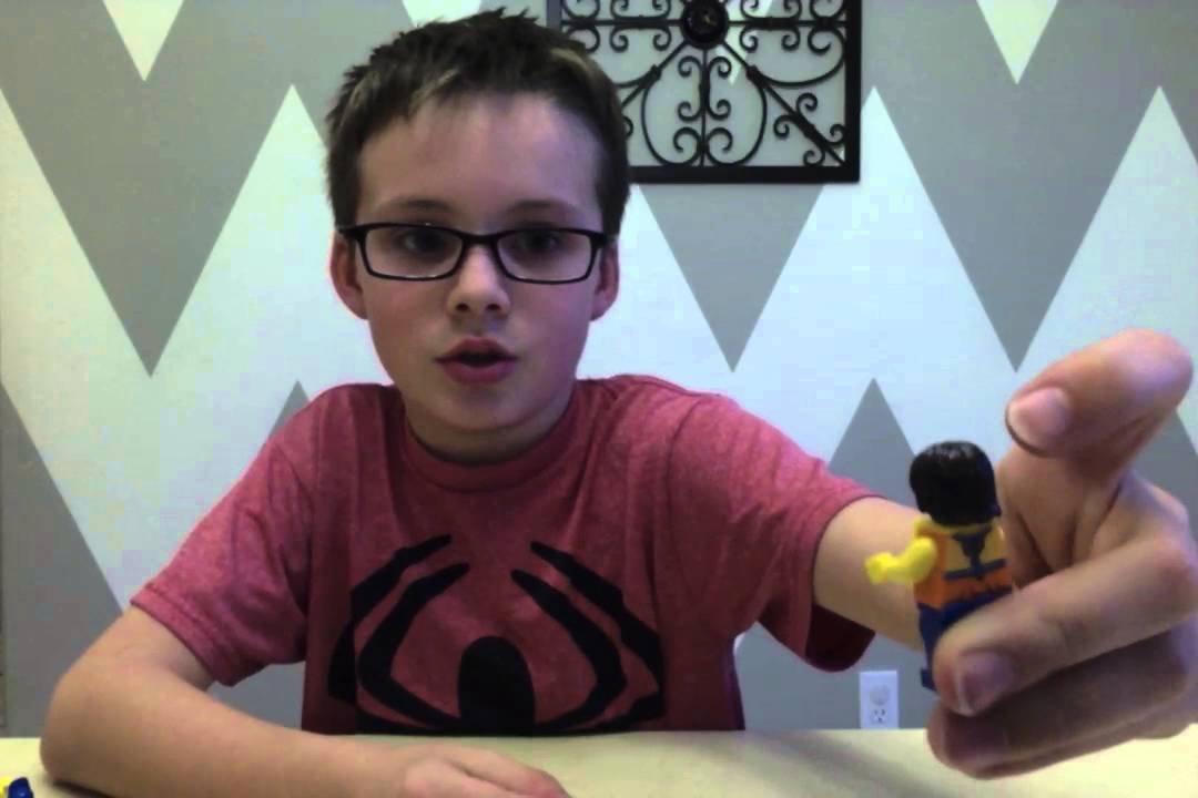 Titus Reviews Coast Guard Patrol Lego Set