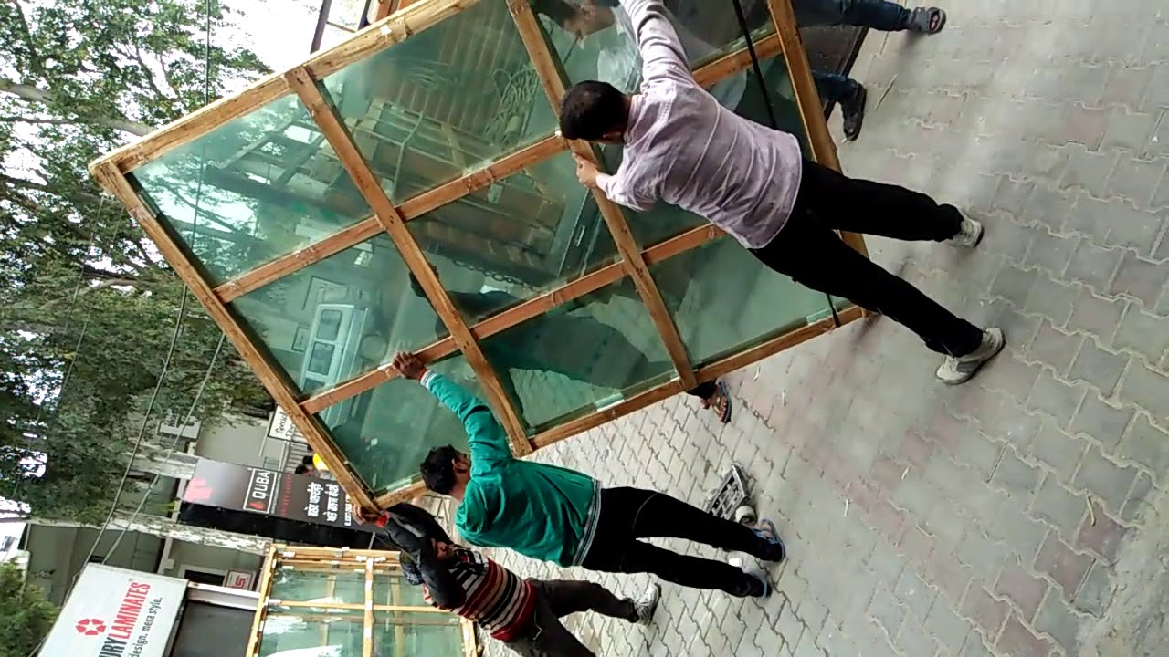 How to unload big case of glass from truck