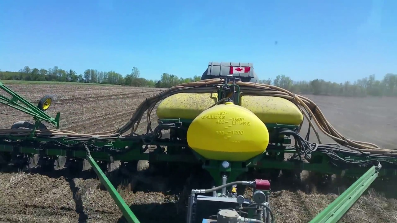 Corn planting - First year on spring strip tillage - 2017