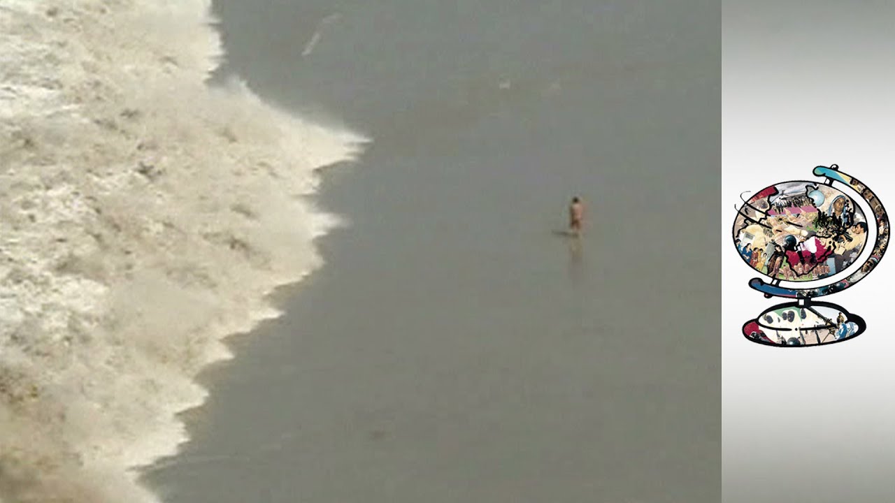 The Boxing Day Tsunami Hits Thailand