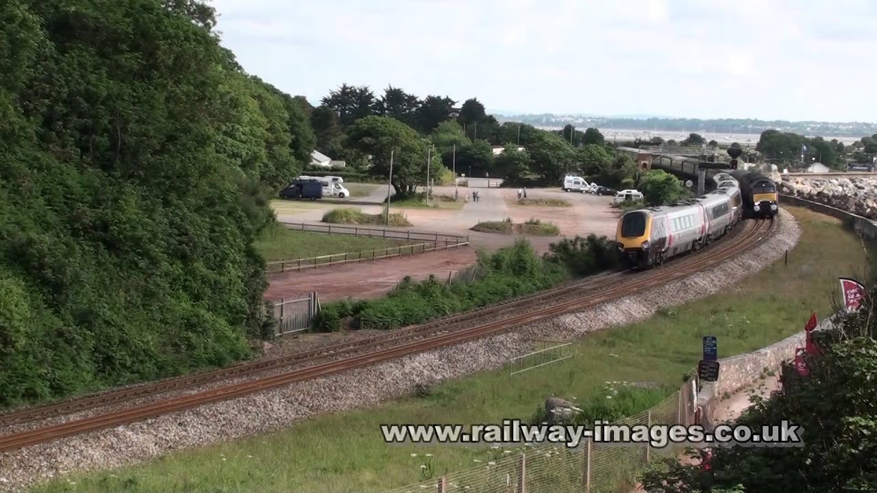 57601 and 47760 pass Langstone Rock - Cornish Riviera Express