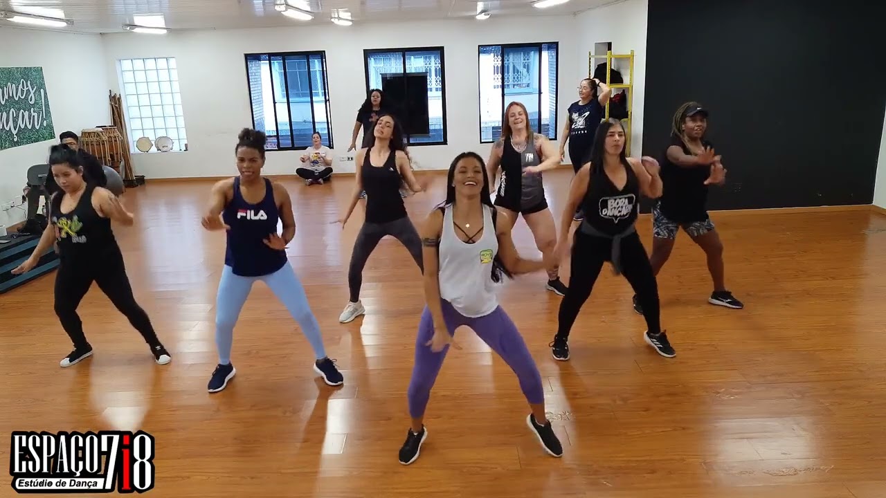 Na boquinha da garrafa/ coreografia