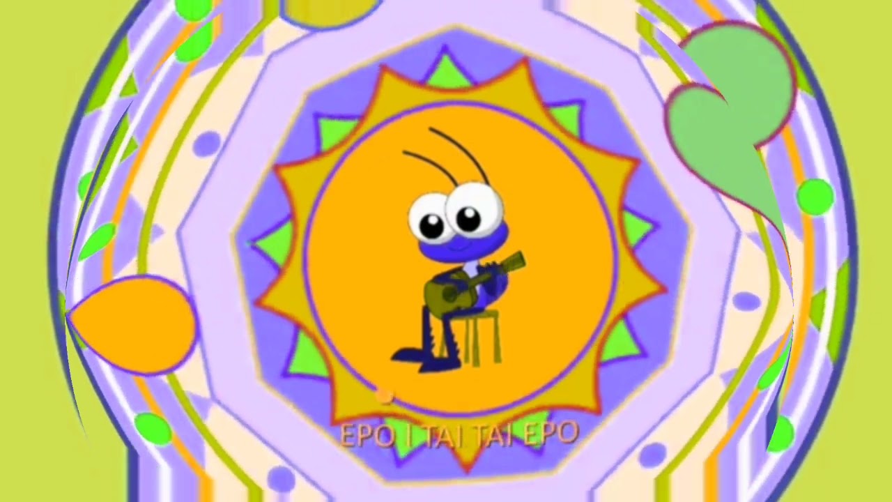 Bobzoom/bobzoom is singing and playing with a guitar