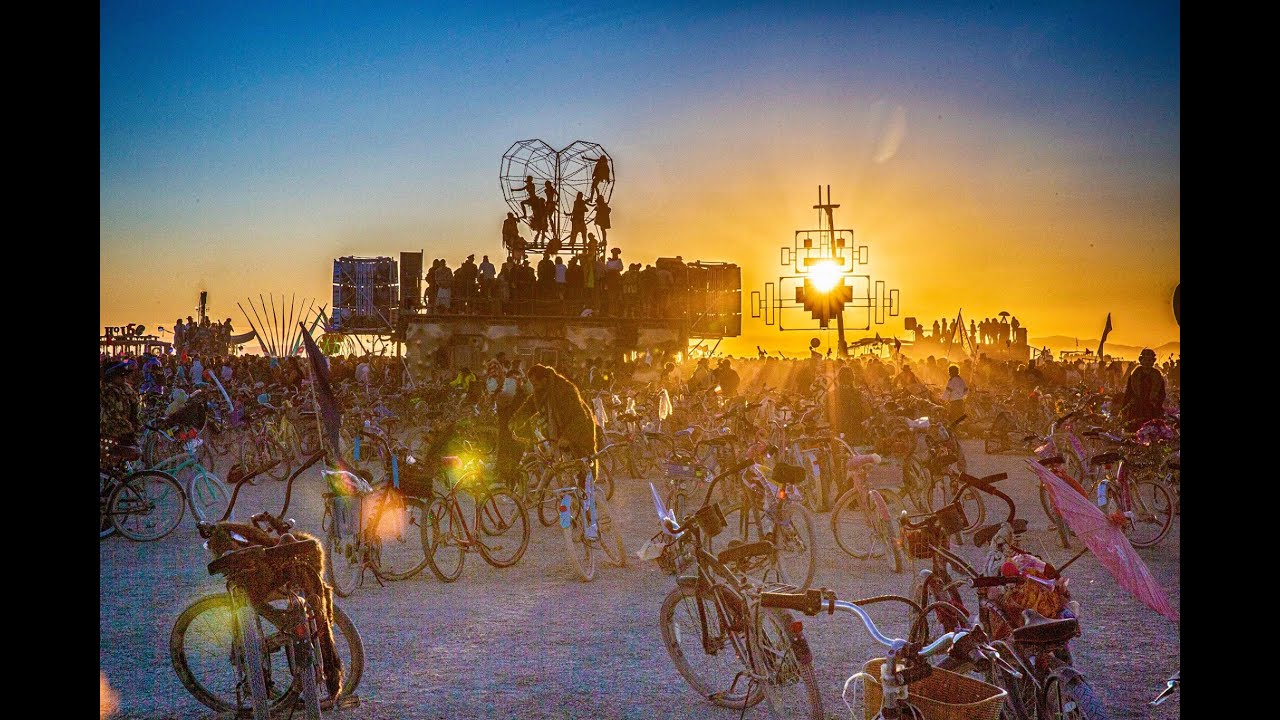 Facundo Mohrr - Robot Heart - Burning Man 2019