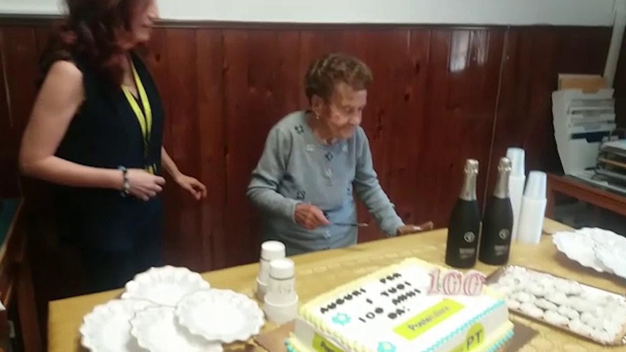 Montalbano Elicona, i 100 anni di nonna Marianna: festa nel 