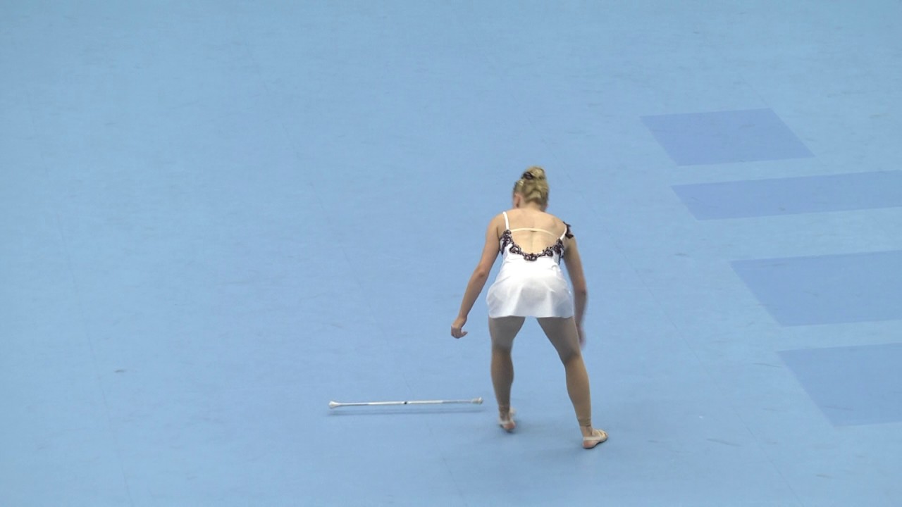 2016 WC Sr Women Semi-Final 01 Živa KOVAČ