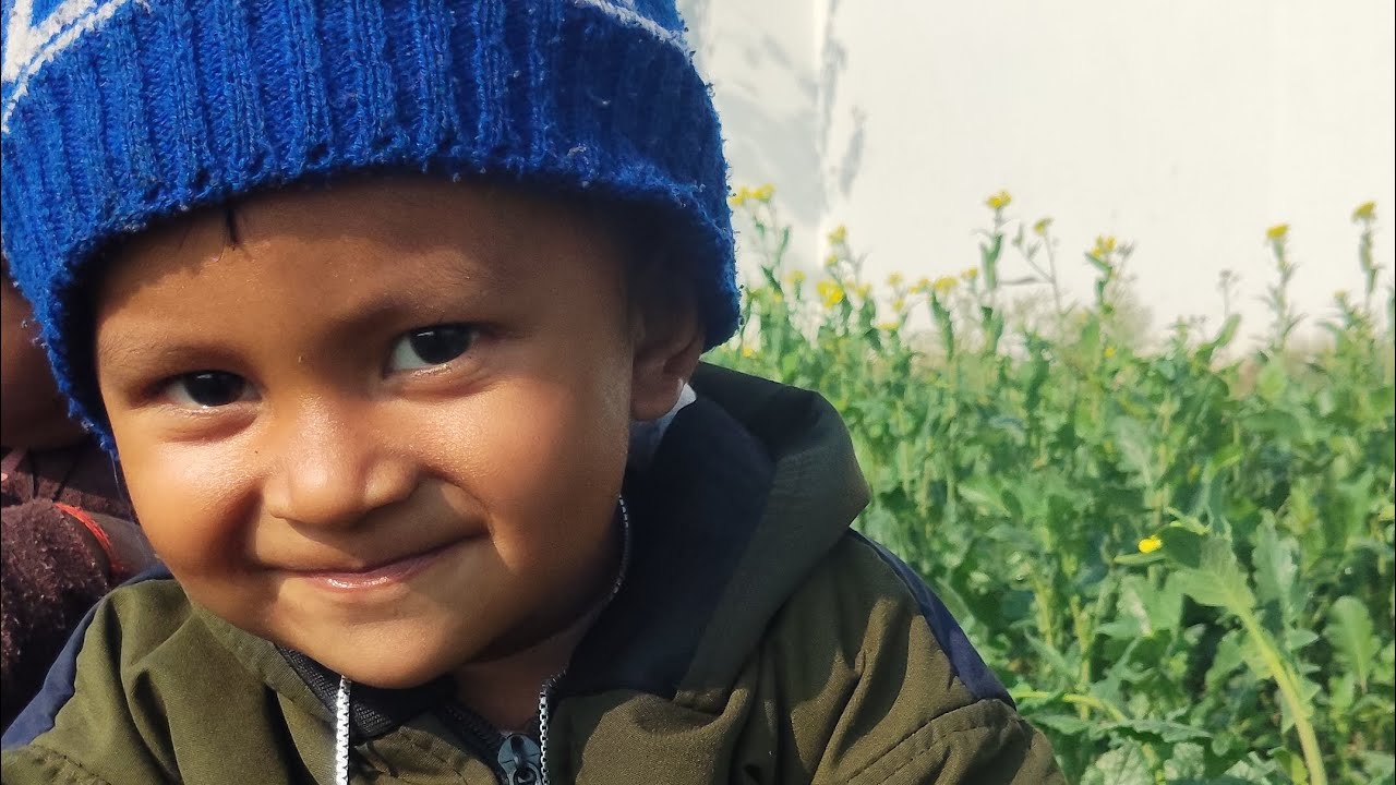 Hamare बेटा लड्डू खेत में नाम कर रहे है 👉chota किसान