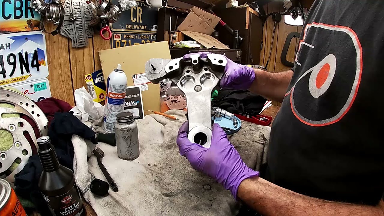 Harley Caliper and Rear Master Cylinder Rebuild for 2000 to 2007 Twin Cam FL