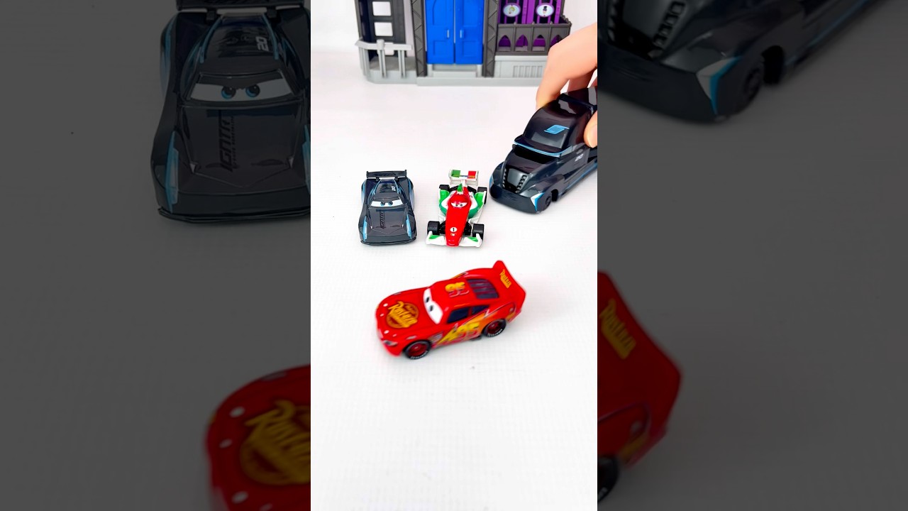 Disney Pixar cars. Jackson Storm&rsquo;s Hauler vs Lightning McQueen & Francesco Bernoulli 🏎️🔥