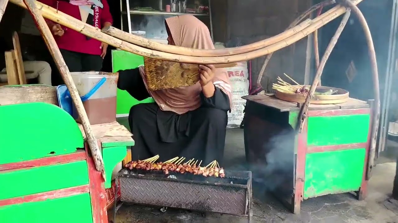 TOUR AND TRAVELLING  hwan noyo wisata Kuliner  Request shobat tercinta ketika hadir... Beberapa... 
