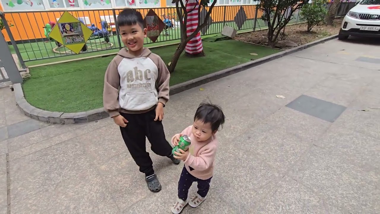 Sam 19 tháng. 2 Anh Em Chơi Loanh Quanh Trong Khu Coma 6.