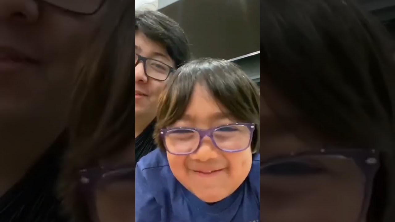 Ryan's Face Swap with Daddy Challenge!