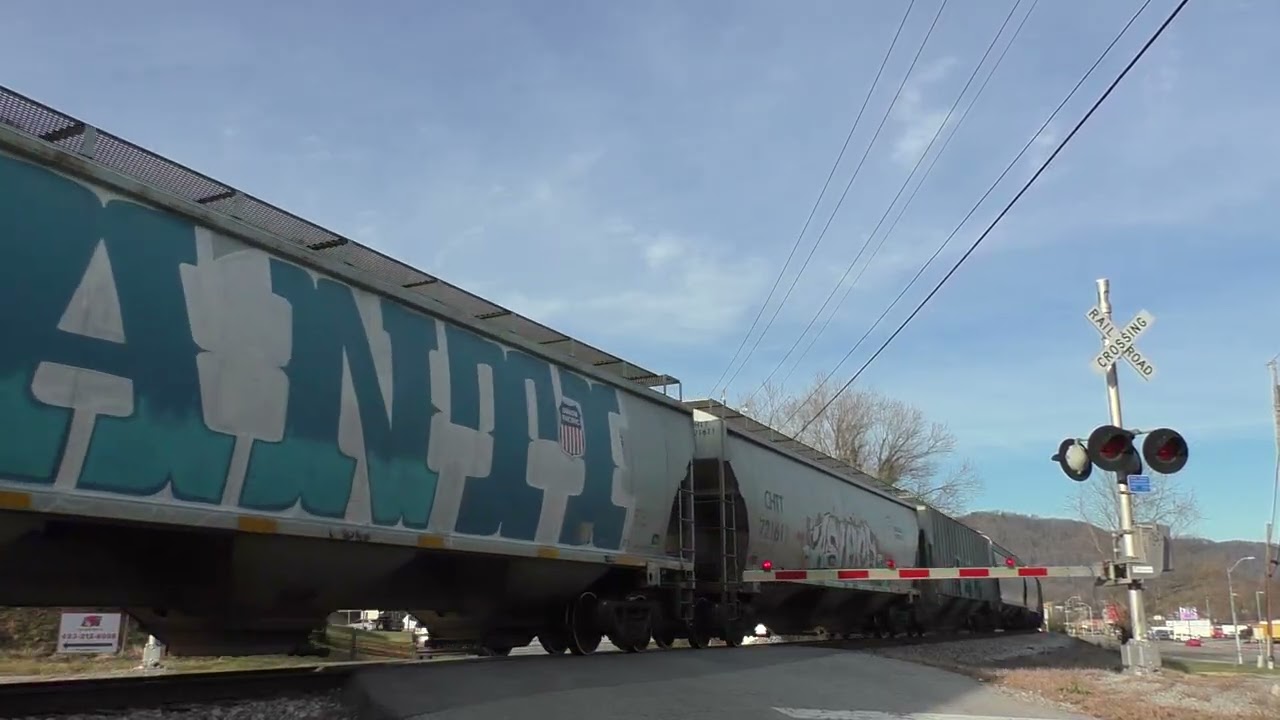 South Avenue Railroad Crossing, LaFollette, TN