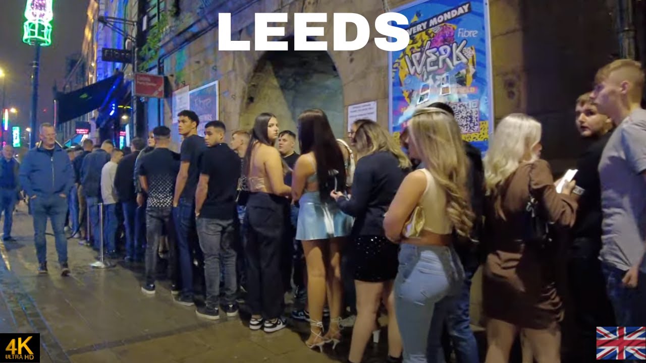 LEEDS CITY WALK TOUR NIGHTLIFE