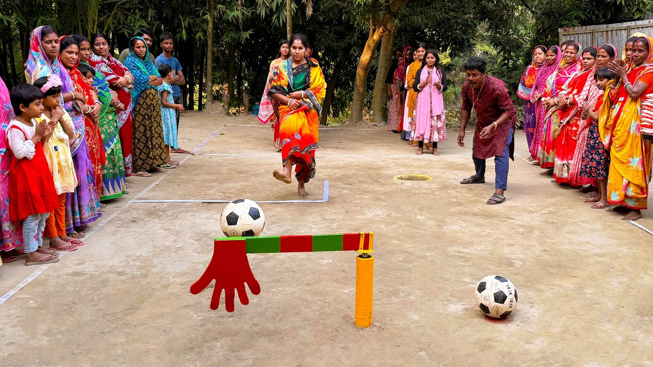 আজব খেলায় পুরস্কার জিতে বাজিমাত করলো গ্রামের আপারা ! আকর্ষণীয় খেলায় কে কি উপহার জিতলো দেখুন ?
