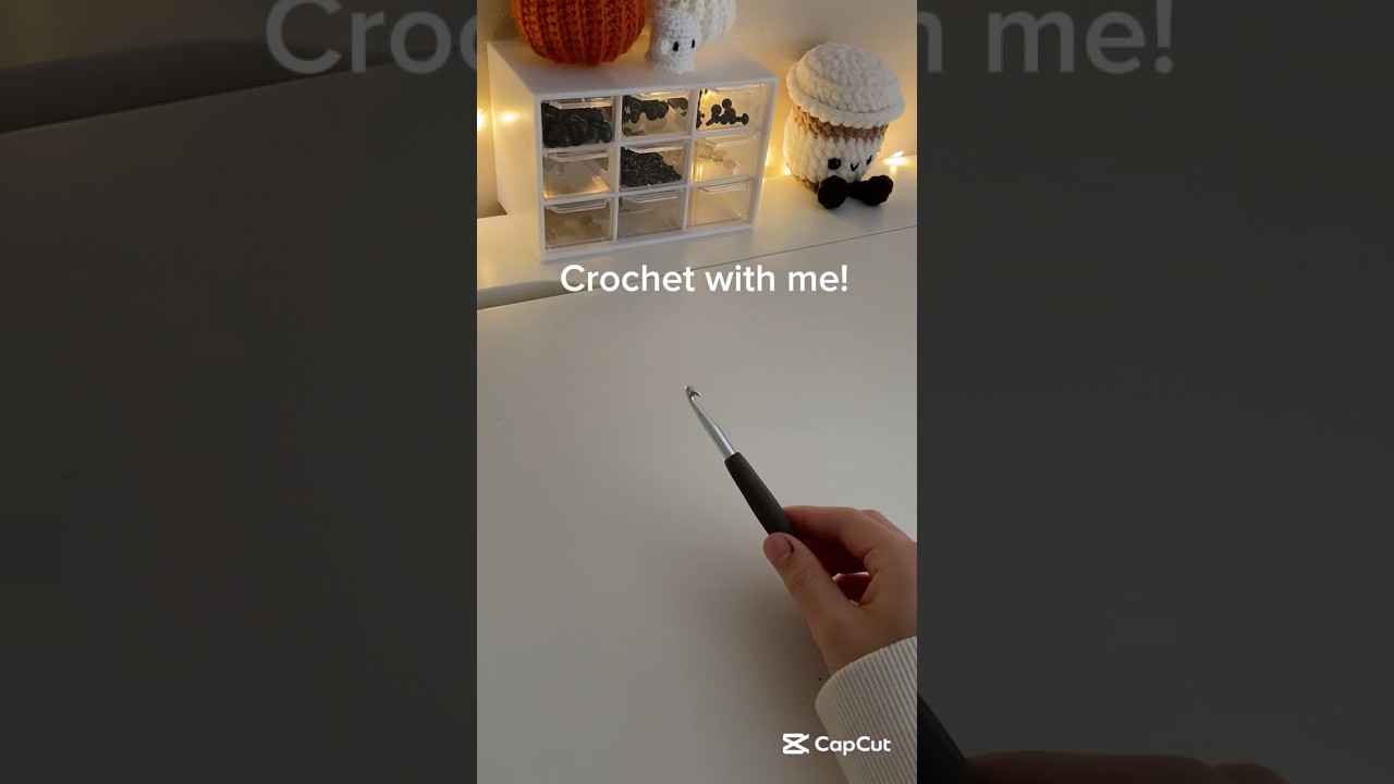 Crochet with me!🍂#crochet #autumn #amigurumi #crochetprojects #crochetideas #plush #fall
