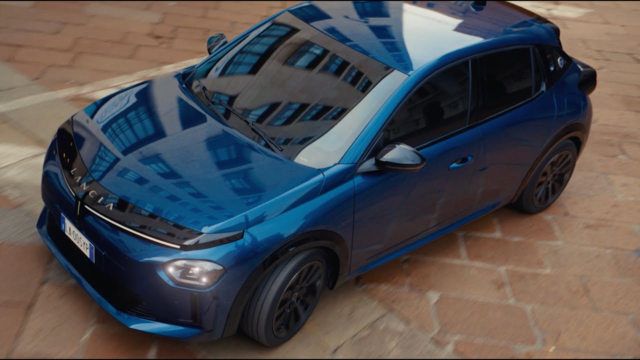 NUOVA LANCIA YPSILON EDIZIONE LIMITATA CASSINA. DIVENTA 1 DI 1906!