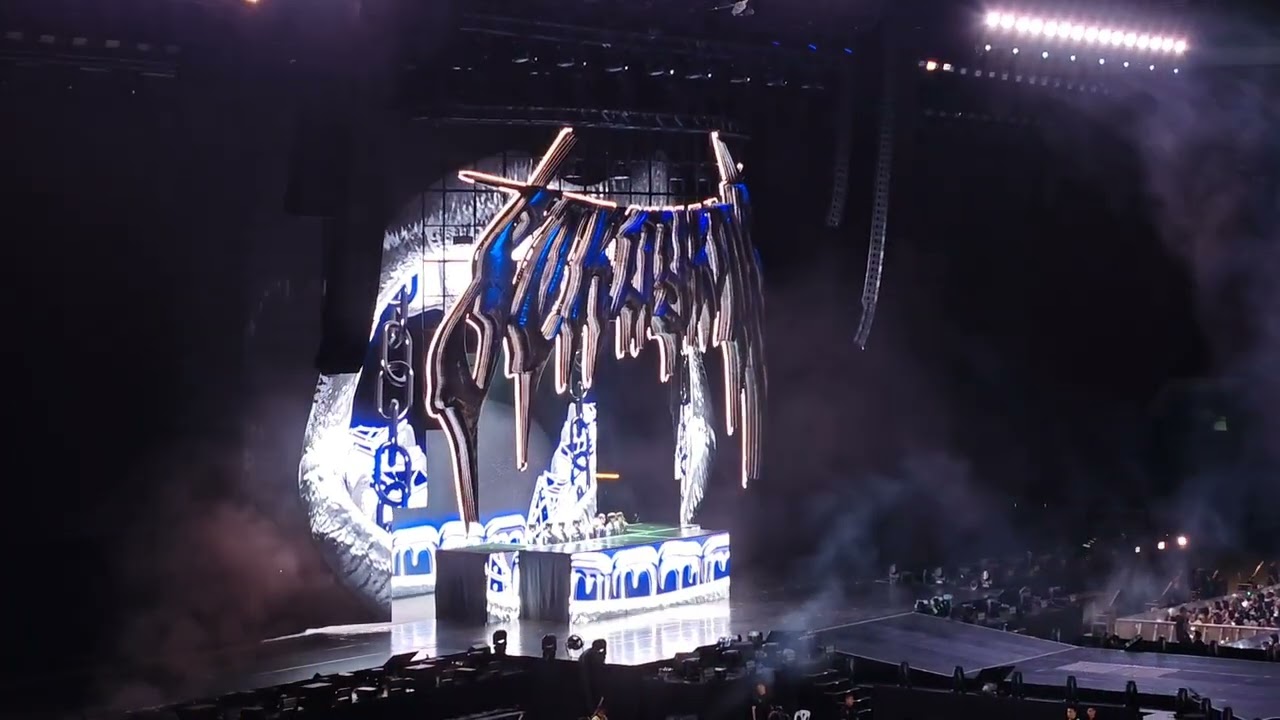 Opening[SO RI KUN]/STRAY KIDS DOMINATE in BANGKOK/14Dec2024/National Stadium