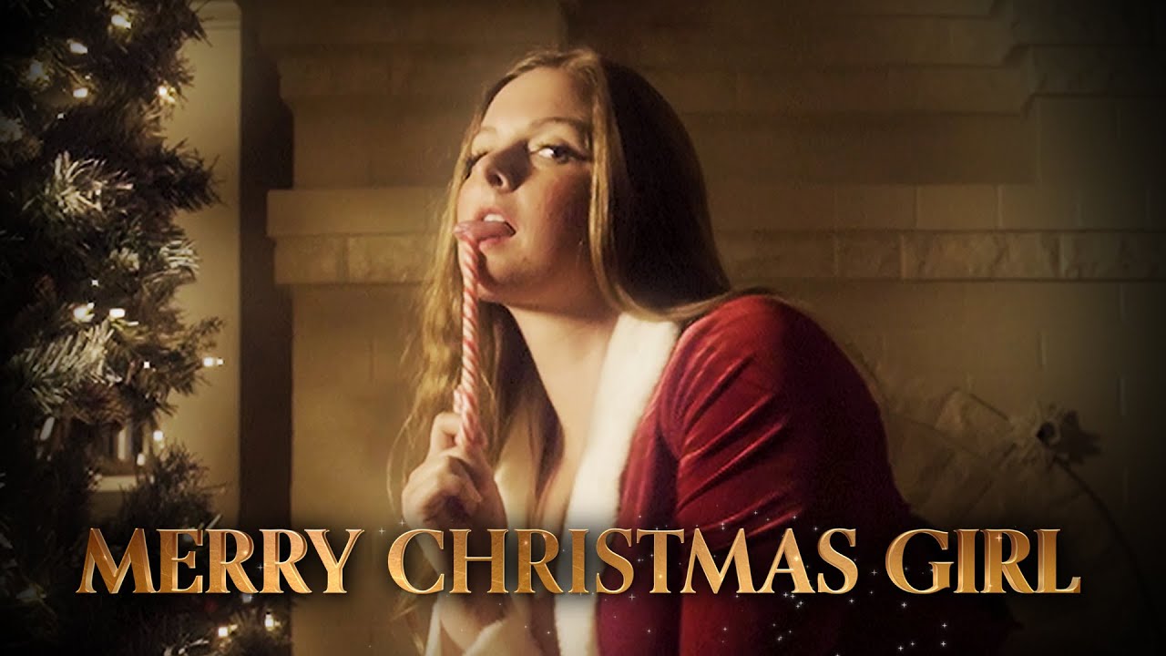 Merry Christmas Girl - Maxeboy (OFFICIAL MUSIC VIDEO)