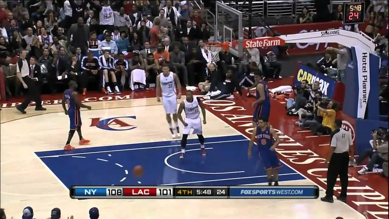 Blake Griffin Spin & Slam Dunk on Gallinari vs Knicks