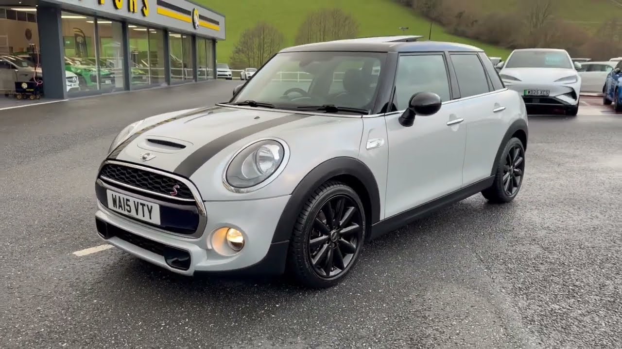 2015 Mini Cooper S Hatch Auto in Silver White  for sale at Castle Motors