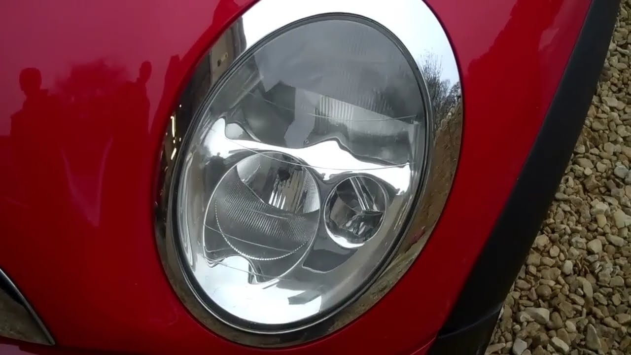 How to change headlight bulbs in your BMW Mini Cooper R50 headlamp H7