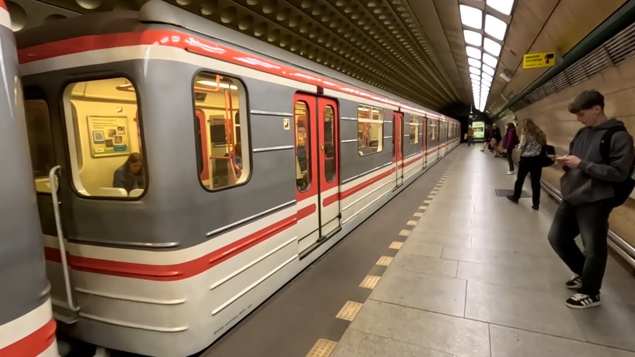 Prague Metro Ride ( Line A ) - Jiř&iacute;ho z Poděbrad to Muzeum | 3x Escalator | 25/05/25