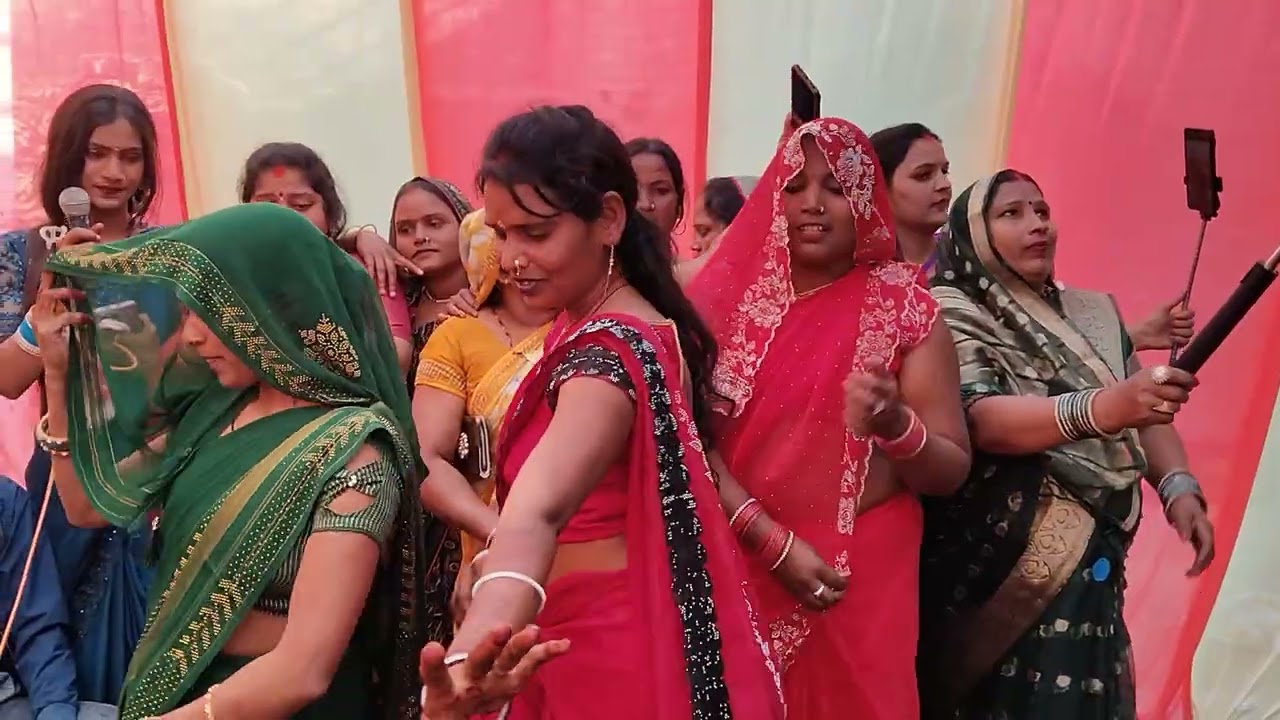 प्रतापगढ़ स्टेज प्रोग्राम खुशबू रानी मंजू भवानी के साथ प्रांजल पांडे के साथ रोली प्रजापति 