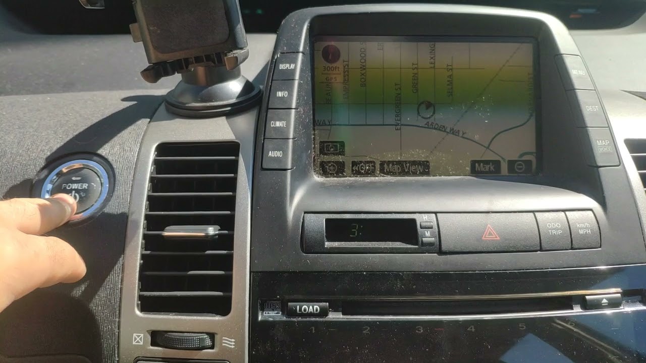 Kак сбросить MAINT REQD на How to Toyota Prius Maintenance Required Light Reset