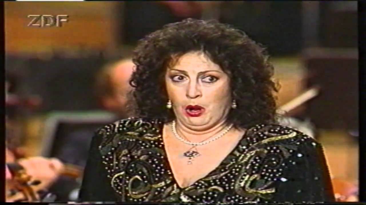 Livia Budai Stride la vampa, Il Trovatore