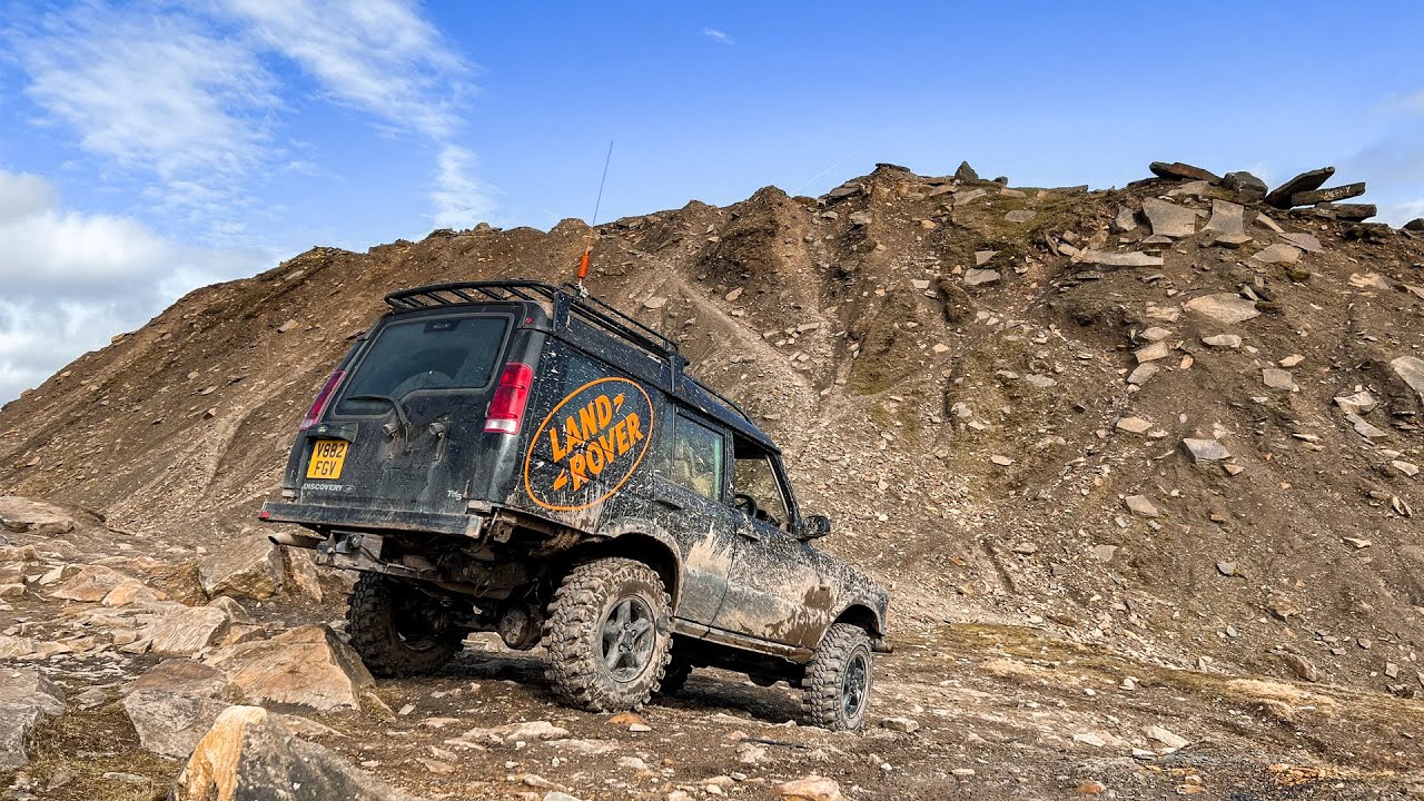 Off Roading in an ABANDONED quarry!