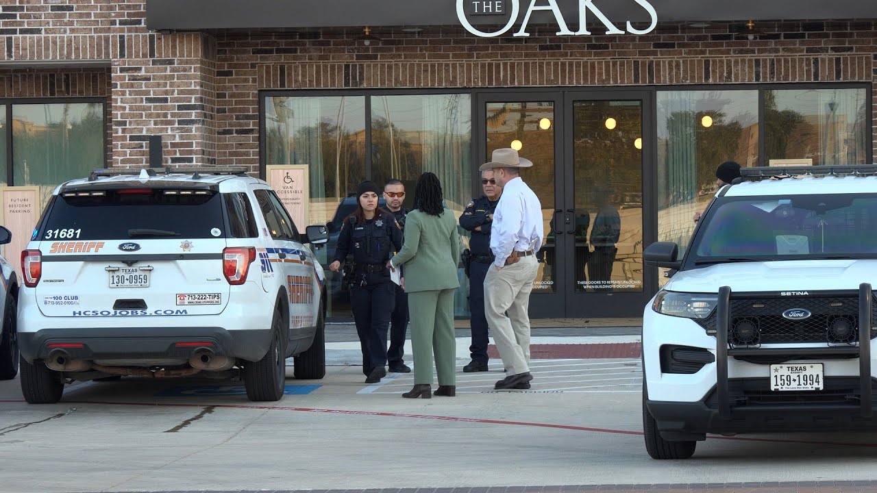 Teen fatally shot inside apartment at The Oaks in Humble