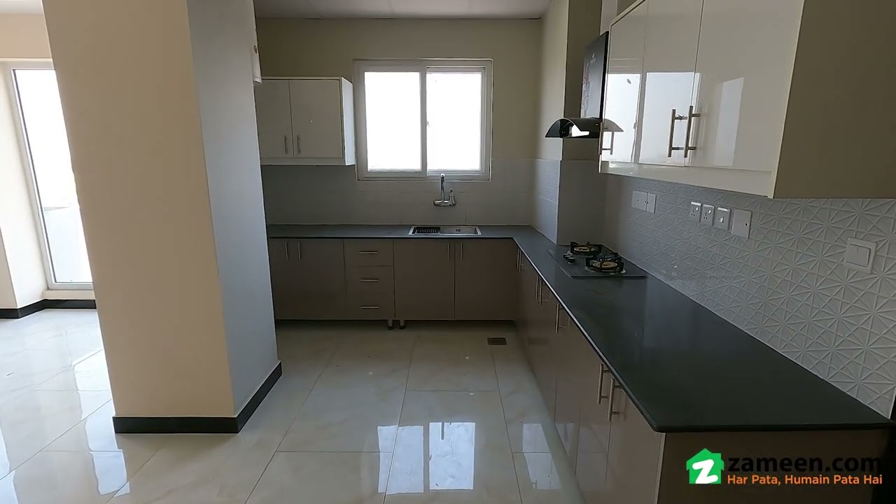 8.2 MARLA FLAT FOR SALE IN  G-11 ISLAMABAD
