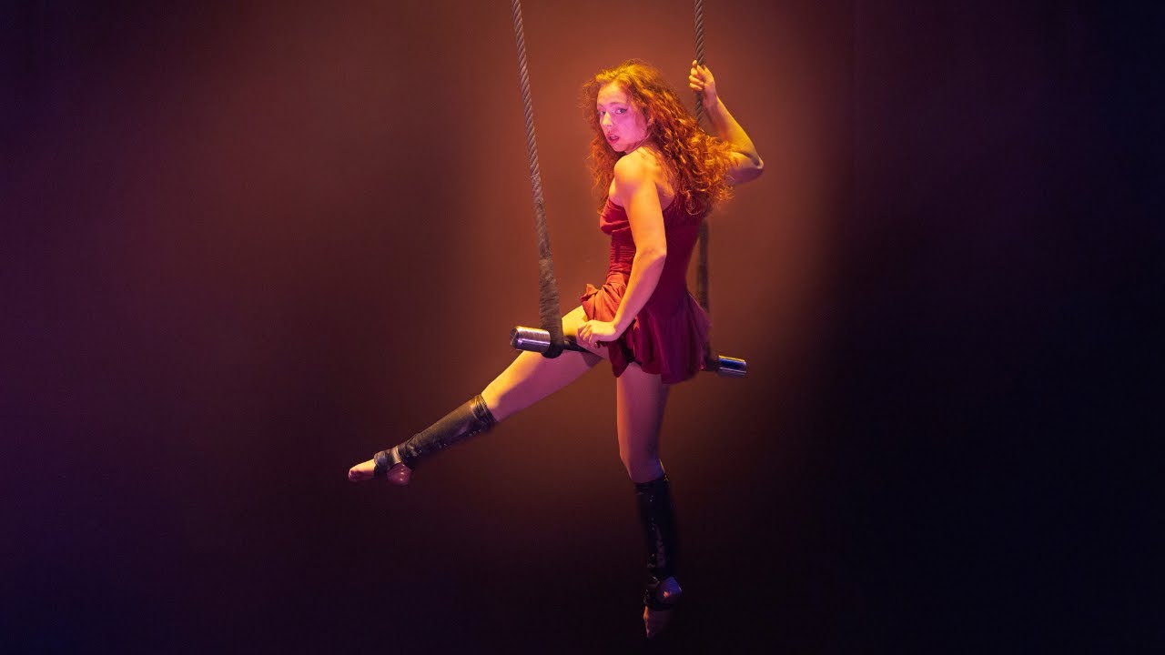 Xélia Froidevaux - Static Trapeze | BA3 Devised 2025