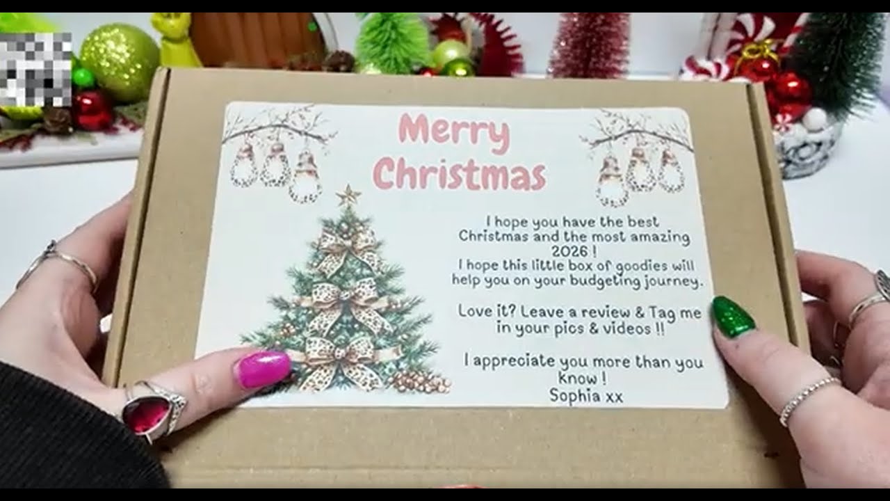 Unboxing @Sophs-Budgeting-Life secret Santa box! SPOILERS!