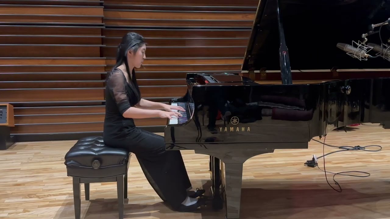 Piano Sonata No.27, Op.90 (Beethoven, Ludwig van) - Performed by Tiffany Feng